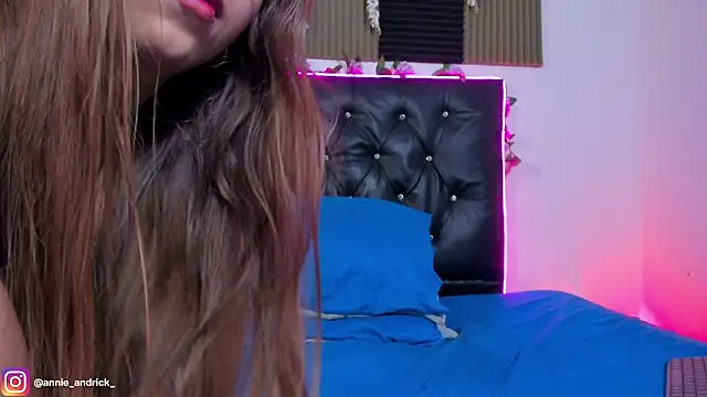 _Annie_Andrick_ live