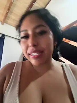emmyjhonson07 live
