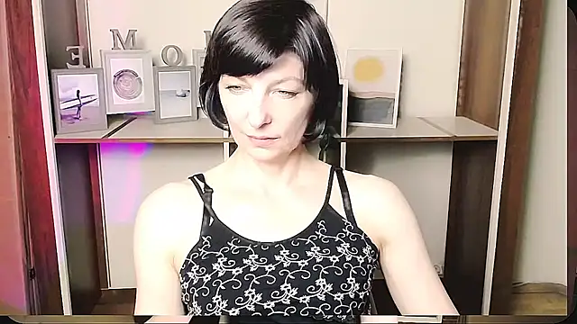 _AngeliaFlow_ live