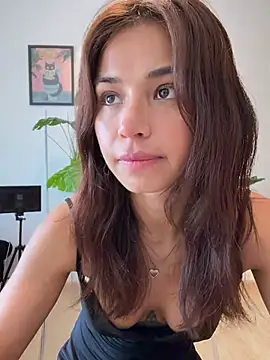 Adriennesexxx live
