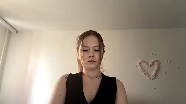 LauranAngelbeck live