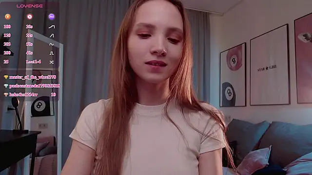 Adria_Arjona live