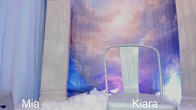 Kiara_Curls live