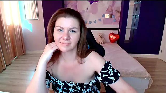 LunaKissesx live