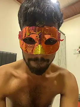 Priyanka011 live