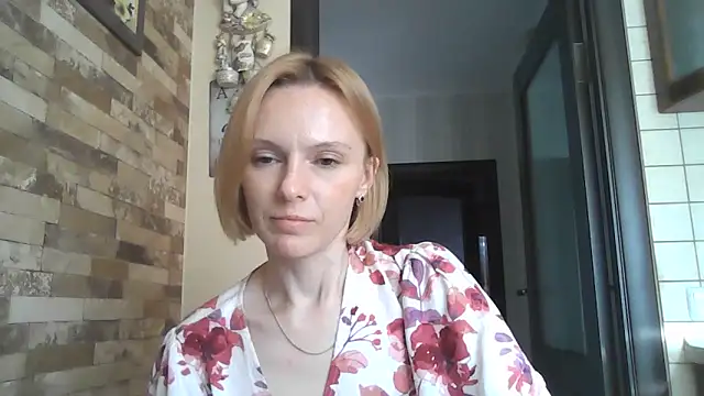 AdelleLovee_ live