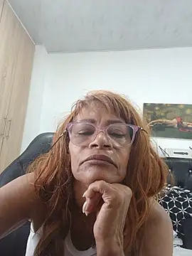 BustyMilf_ live