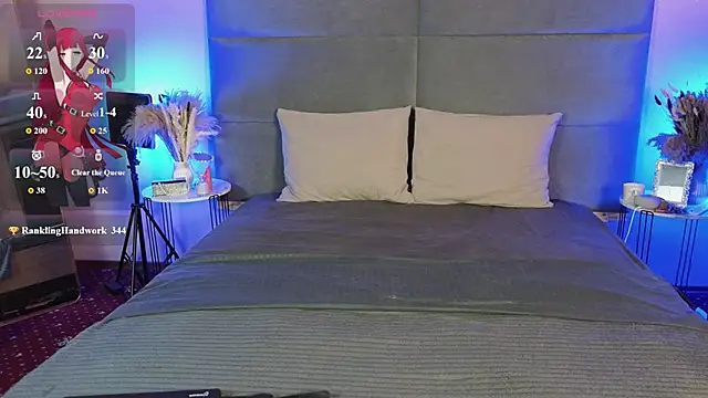 RianaRey live