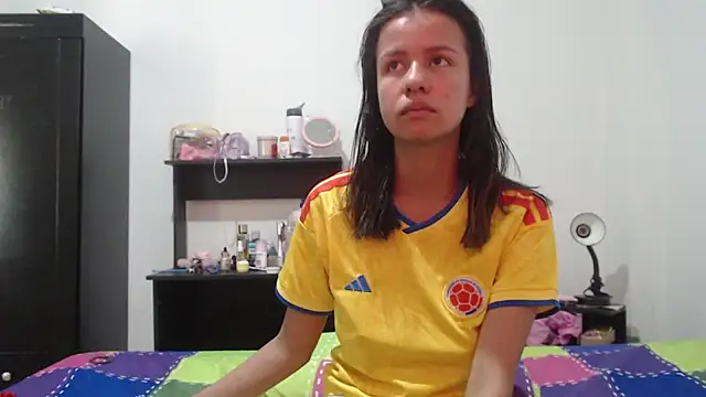 nathaly_jones_ live