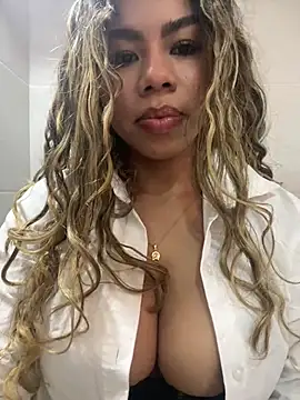 Melina_Ferrer1 live