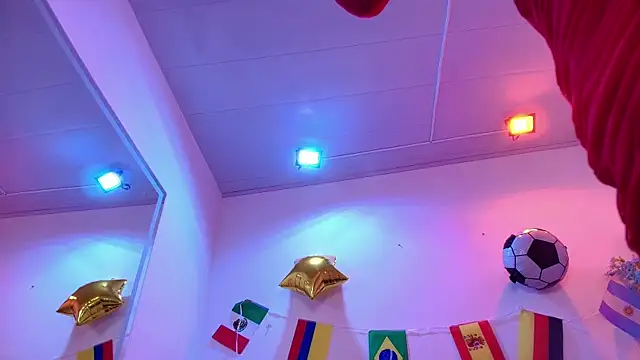Maddie_T18 live