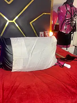 Scarlettt_Ass live