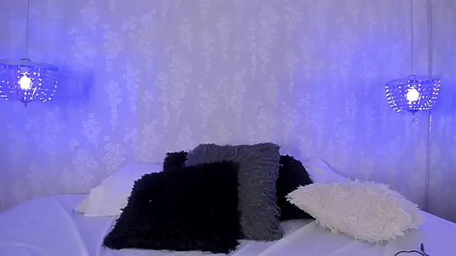 thalira_angels live