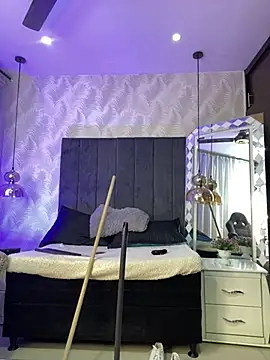 Auri__ live