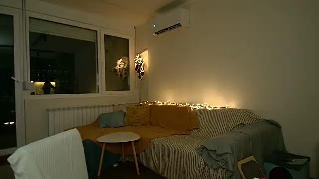 amber_quell_here live