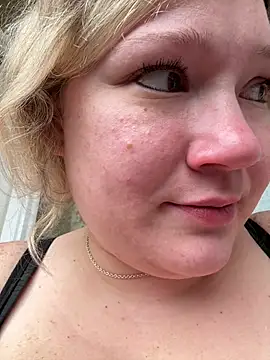 PiggyRose live