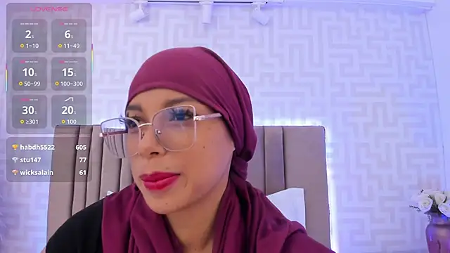 naishaa_ live