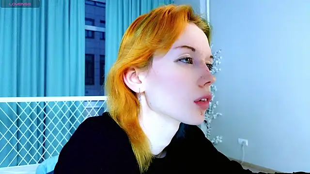 Kiara_Age live