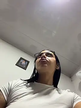 AlannaEvons live