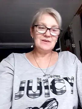 irinamaux live