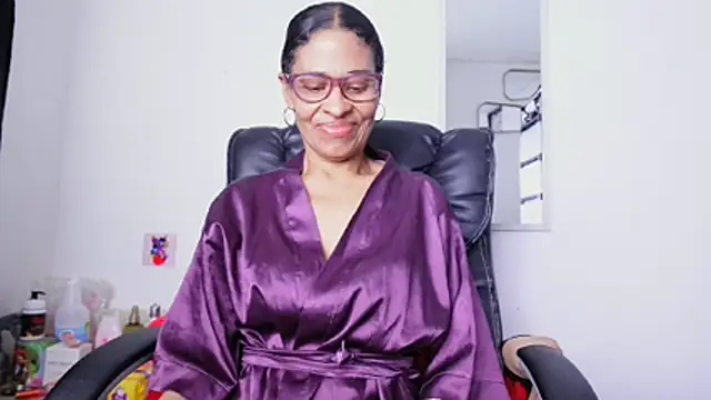 Aries_Mature live