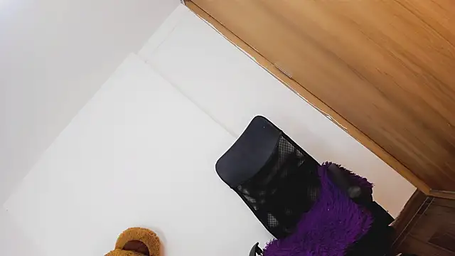 Charming_J live