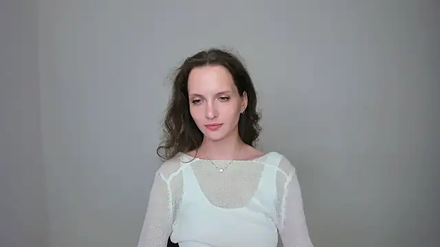 Ariadna_Shy live