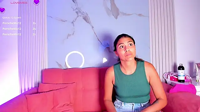 LunaRossie_ profile