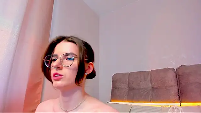 AriellaTesk live
