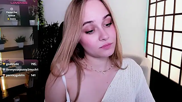 LianaBright live