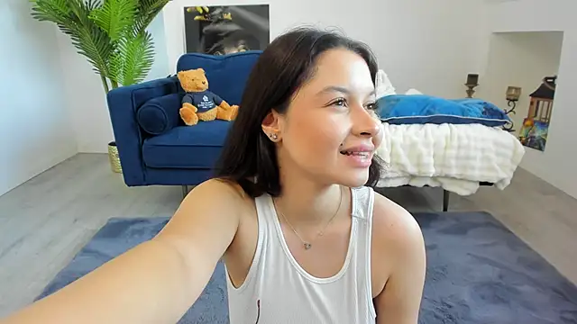 Issa_Belle18 live