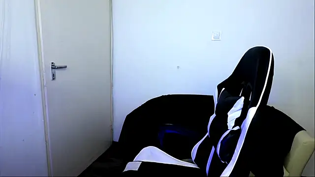 ShyHotNerd live