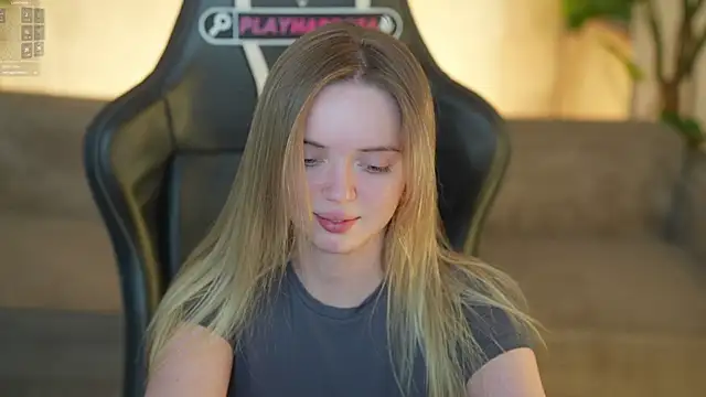 Cassy-Celestial_ live