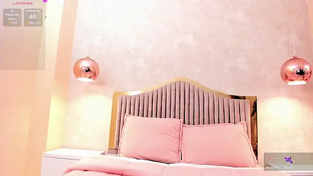 Pinkceeleste live
