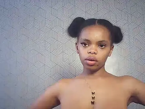 BustieLaura profile