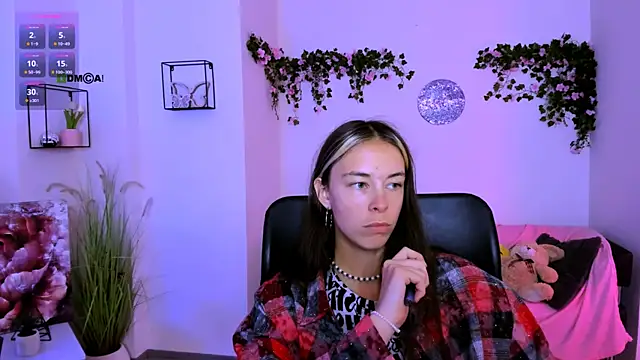 miss_courtney_ live