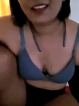 Queen_Kushi4 live
