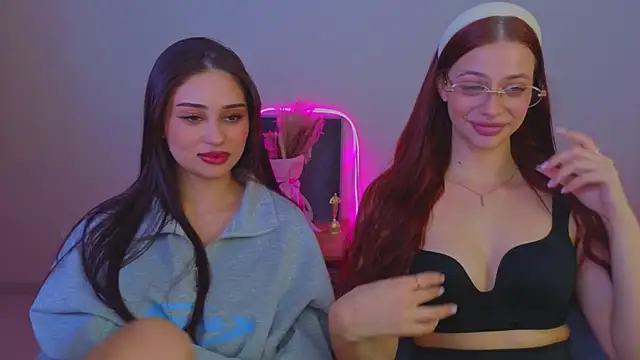 Sofia_Plump live