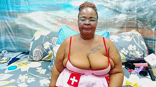MatureMilfxxx live