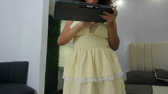 melany_guzman live