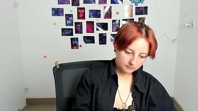 Dilara_Kiss_ live