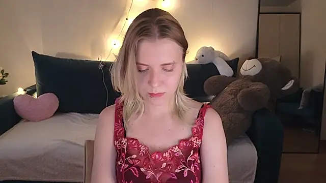 Viki_Charm live