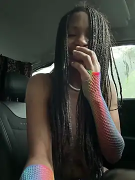 ShantelSexyYoungMilfie live