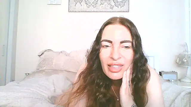 EllaKent live