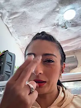 IsabellaMariet live