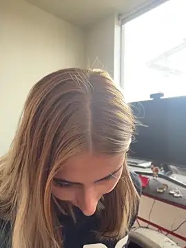 Ameellie live