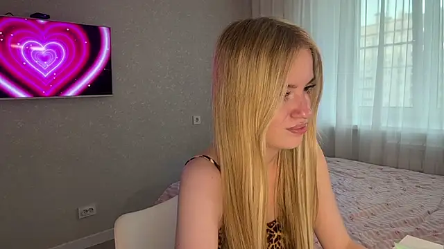 Between_Eeys live