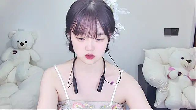 Evil-Bunny007 live