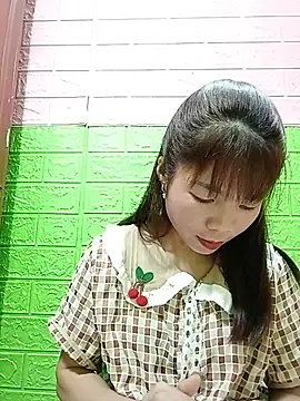 AmyLinee01 live