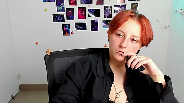 Dilara_Kiss_ live